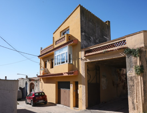 Charming house in Albons